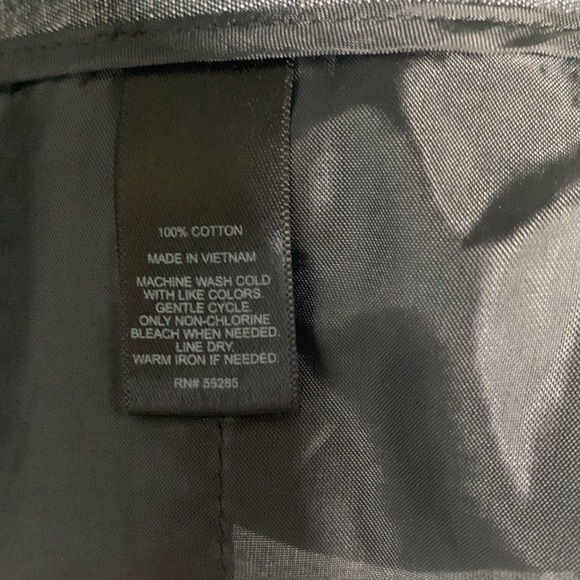 Express Pleat Front Black/ Grayish Shorts - Picture 11 of 12